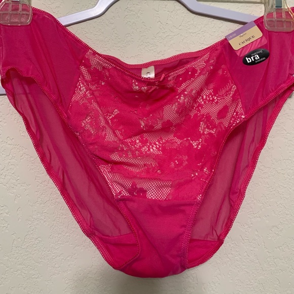 Bright Pink Lace Bra (+matching panty) - Picture 6 of 8